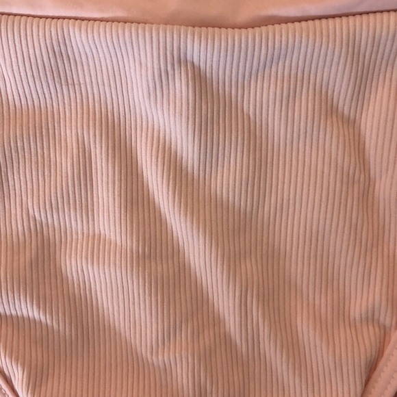 L SPACE bathing suit. - Picture 4 of 5